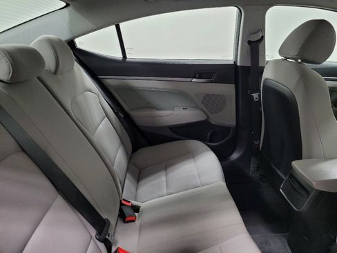 Used 2018 Hyundai Elantra SEL image 19