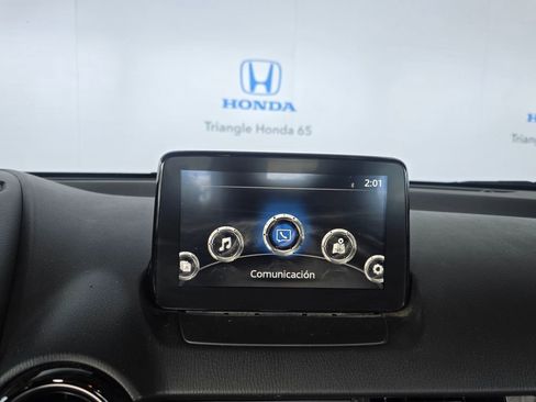 Used 2020 Toyota Yaris LE image 8