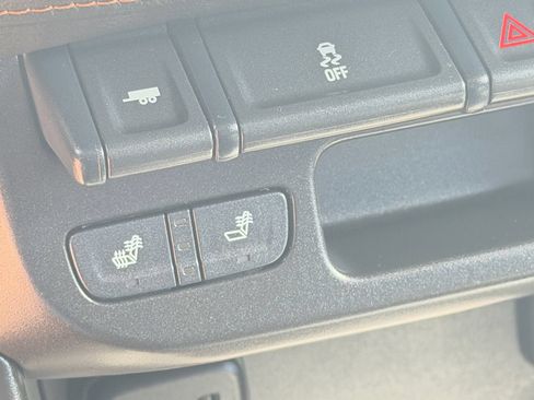 Used 2021 GMC Canyon AT4 AWD/4WD image 29