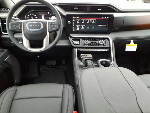 New 2026 GMC Sierra 1500 Denali w/ Denali Reserve Package image 13