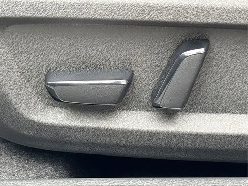 New 2026 Nissan Rogue SV image 25