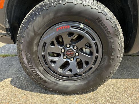Used 2026 Nissan Frontier PRO-4X AWD/4WD image 25