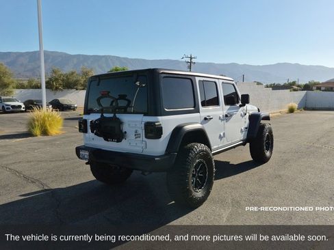 Used 2022 Jeep Wrangler Unlimited Sport AWD/4WD image 6