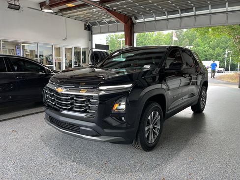 New 2026 Chevrolet Equinox LT FWD image 4