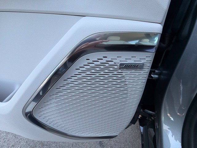 New 2027 GMC Acadia Denali w/ LPO, Floor Liner Package FWD image 5