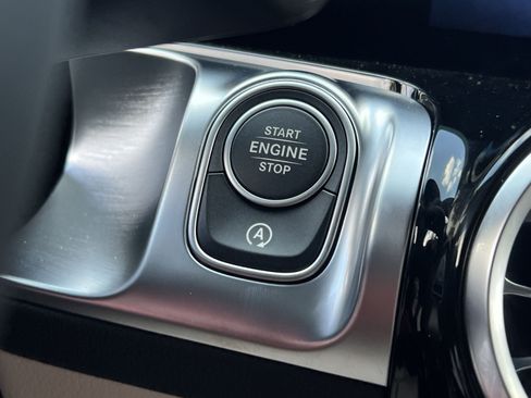 New 2026 Mercedes-Benz GLB 250 4MATIC image 38