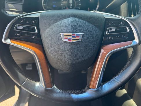 Used 2017 Cadillac Escalade ESV Luxury RWD image 7