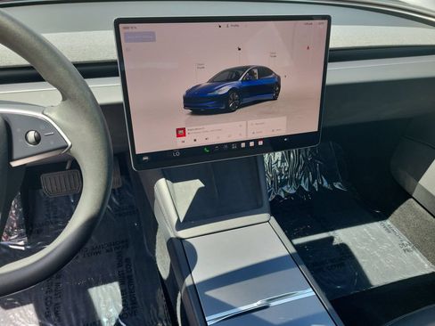 Used 2024 Tesla Model 3 Standard Range RWD image 21