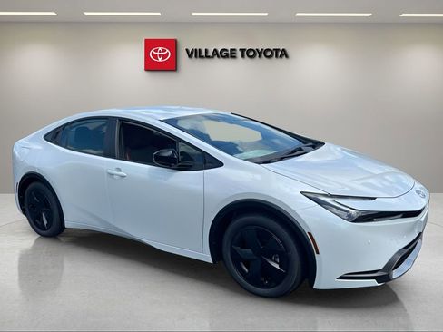 New 2026 Toyota Prius Plug-In Hybrid image 7