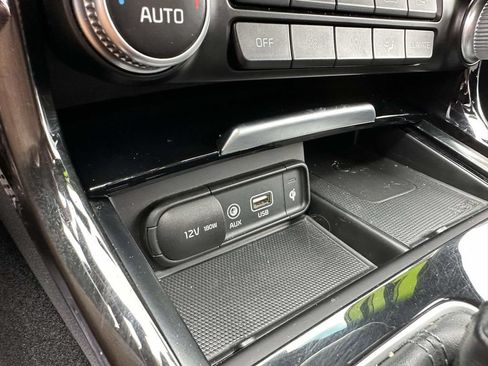 Used 2020 Kia Stinger GT-Line AWD/4WD image 25