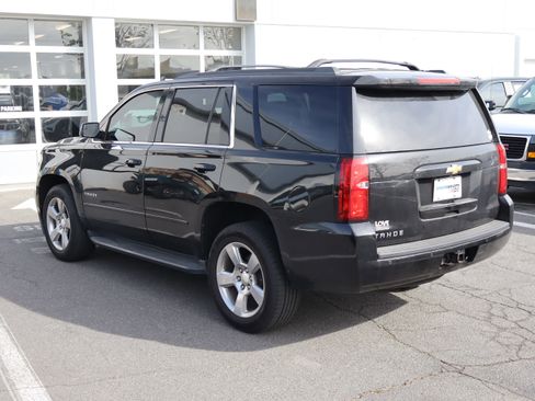 Used 2018 Chevrolet Tahoe LS w/ All-Season Package image 19