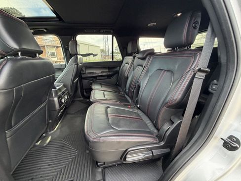 Used 2019 Ford Expedition Limited w/ Equipment Group 303A image 15