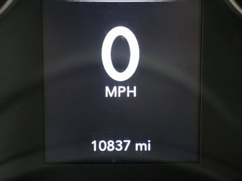 Used 2025 Jeep Wrangler Sport image 17