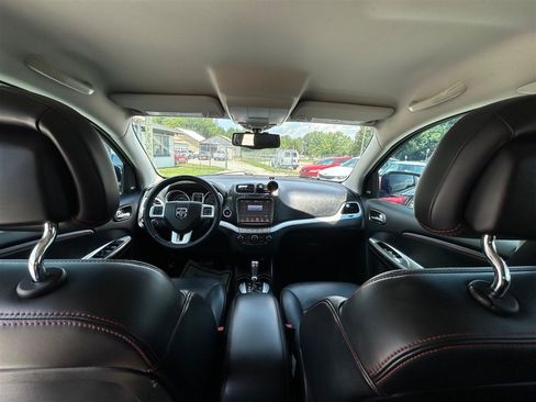 Used 2017 Dodge Journey GT FWD image 32