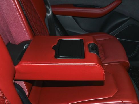 Used 2024 Audi SQ8 Prestige w/ Prestige Package image 68