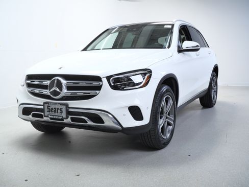 Certified 2022 Mercedes-Benz GLC 300 4MATIC w/ Premium Package Lite image 12