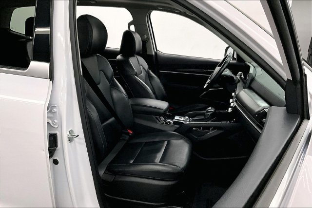 Used 2025 Kia Telluride S AWD/4WD image 8