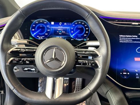 Certified 2024 Mercedes-Benz EQS 580 4MATIC Sedan image 11