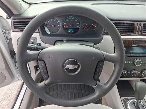 Used 2015 Chevrolet Impala Limited LS image 18