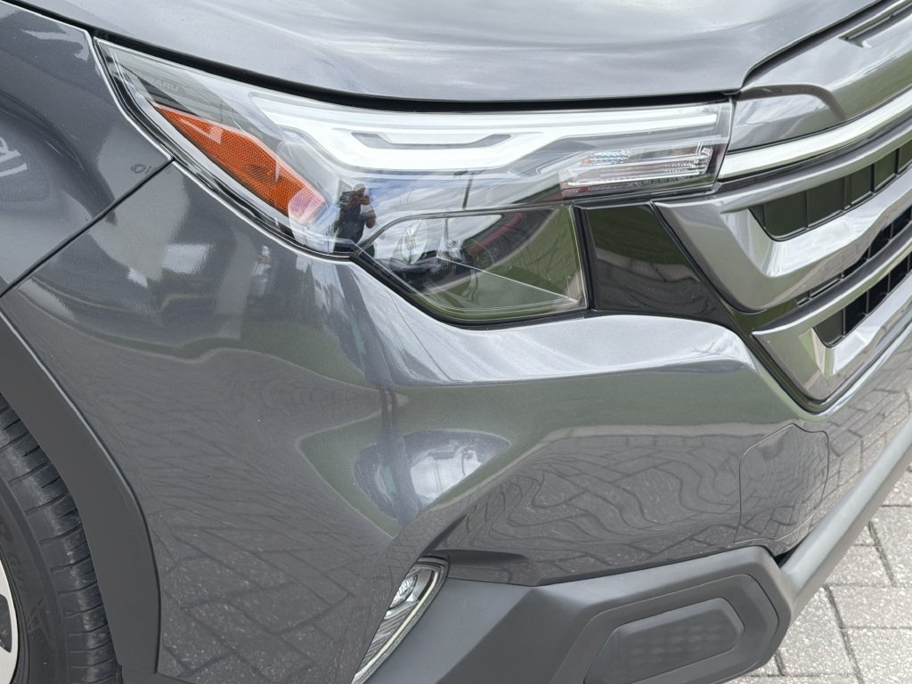 Certified 2025 Subaru Forester Premium AWD/4WD image 8