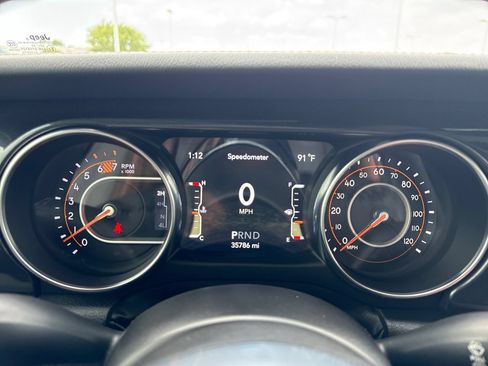 Used 2023 Jeep Wrangler Unlimited Sahara AWD/4WD image 18