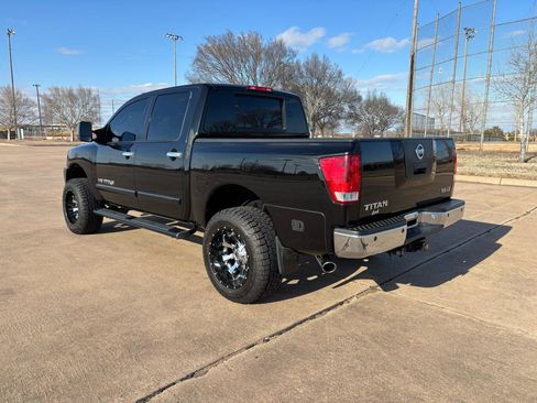 Used 2005 Nissan Titan LE w/ (U01) Nissan Navigation Pkg image 6