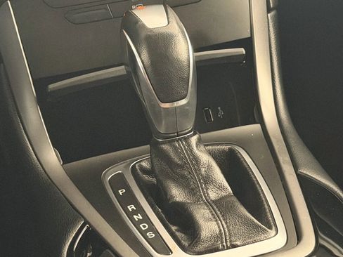 Used 2018 Ford Edge SE AWD/4WD image 29