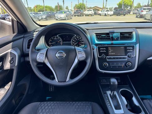 Used 2016 Nissan Altima 2.5 S w/ Power Driver Seat Package FWD image 21