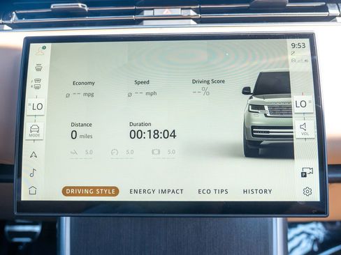 Used 2025 Land Rover Range Rover Long Wheelbase SE AWD/4WD image 27