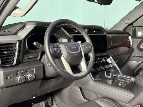 Used 2026 GMC Sierra 1500 Denali w/ Denali Reserve Package AWD/4WD image 3