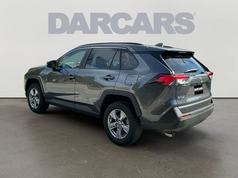 Used 2025 Toyota RAV4 XLE AWD/4WD image 5