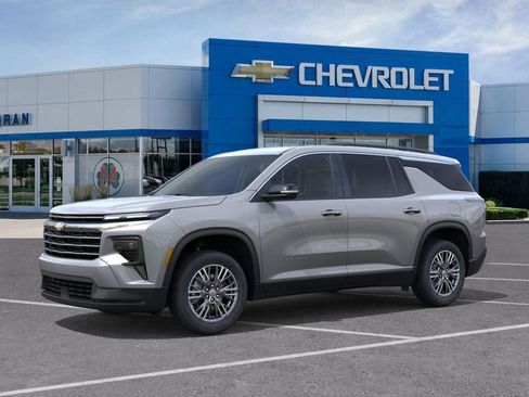 New 2026 Chevrolet Traverse LT FWD image 2