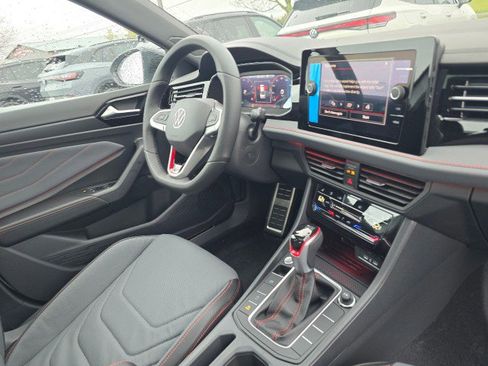 New 2026 Volkswagen Jetta GLI Autobahn FWD image 10