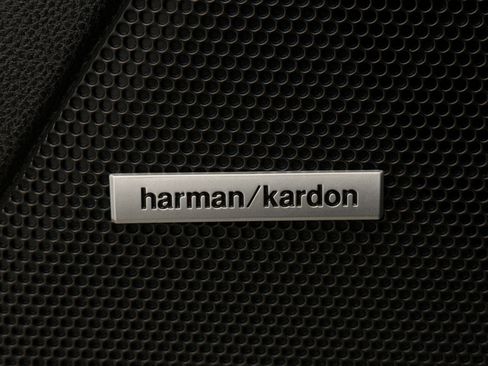 Used 2025 Subaru Crosstrek 2.5i Limited AWD/4WD image 16