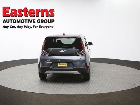 Used 2023 Kia Soul LX w/ LX Technology Package image 36