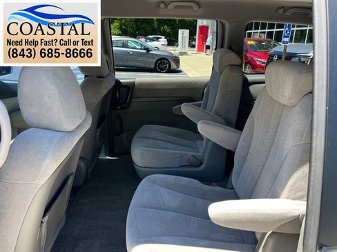 Used 2006 Kia Sedona LX FWD image 14