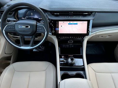 New 2026 Jeep Grand Cherokee Limited image 13