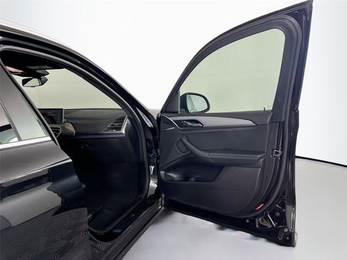 Used 2023 BMW X3 xDrive30i image 27