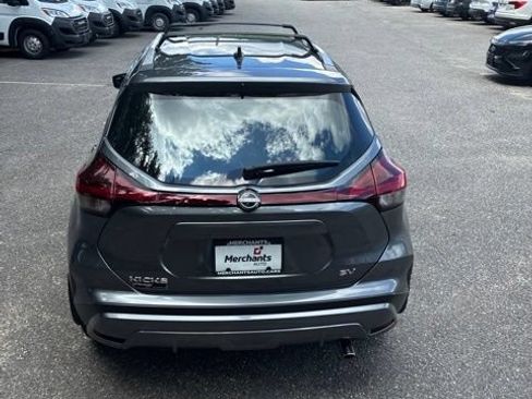 Used 2024 Nissan Kicks SV w/ Interior Electronics Package FWD image 5