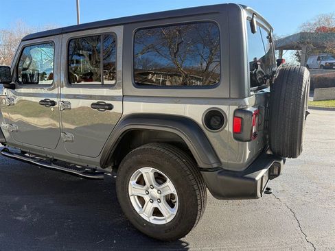 Used 2019 Jeep Wrangler Unlimited Sport S image 16