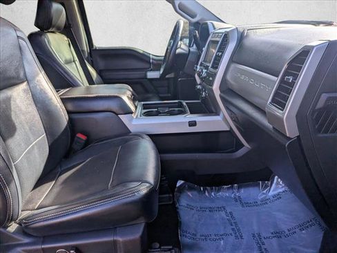 Used 2019 Ford F250 Lariat w/ Lariat Ultimate Package image 21