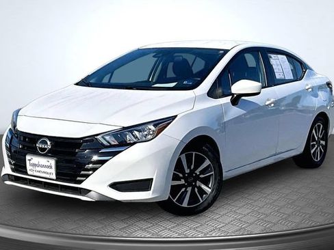 Used 2023 Nissan Versa SV FWD image 1