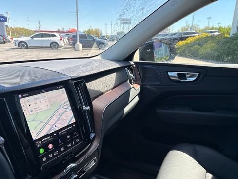 Certified 2024 Volvo XC60 B5 Plus AWD/4WD image 26