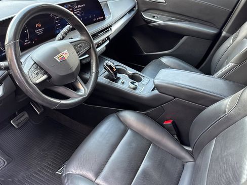 Used 2024 Cadillac XT4 Sport FWD image 10