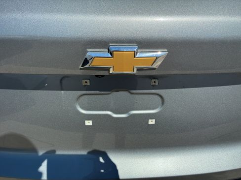 Used 2025 Chevrolet Equinox LT AWD/4WD image 24