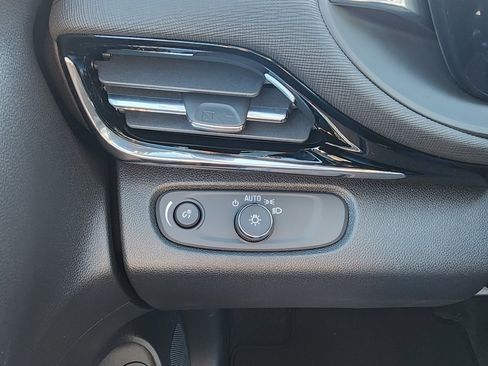 New 2026 Buick Envista Avenir image 18