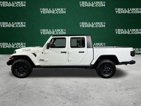 Used 2023 Jeep Gladiator Willys image 10