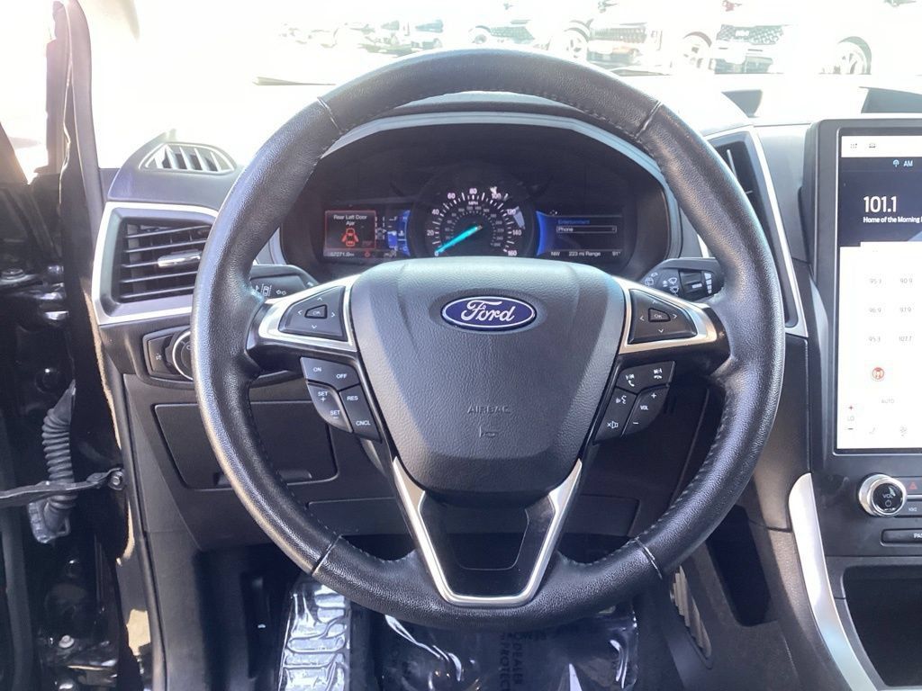 Used 2024 Ford Edge SEL AWD/4WD image 15