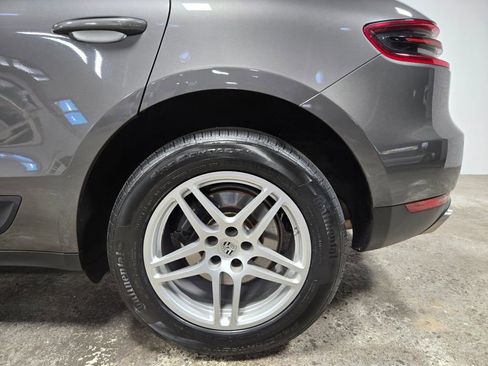 Used 2018 Porsche Macan image 57