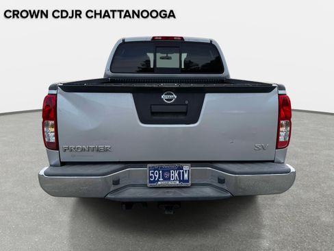 Used 2016 Nissan Frontier SV RWD image 4